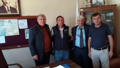 Mustafakemalpaşa’da uzun yıllar kütüphaneci olarak görev yapan Orhan Sarıkaya, kırsal