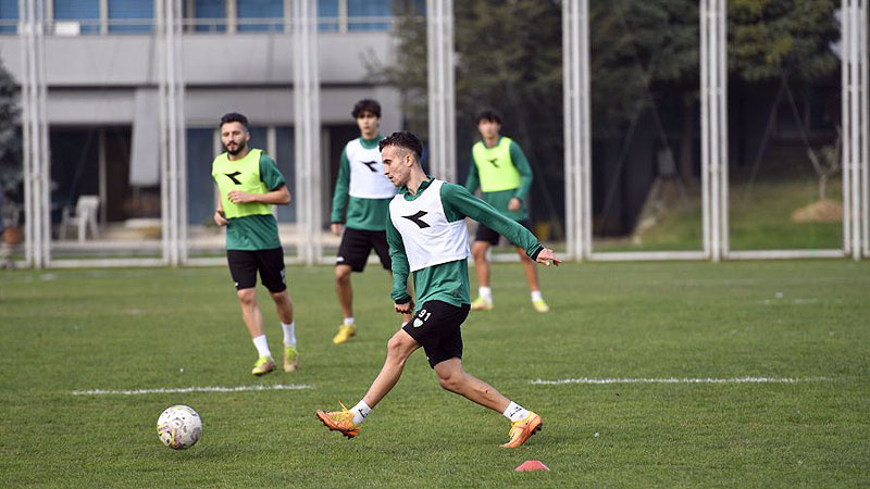 Bursaspor’da Düzcespor maçının hazırlıkları başladı Bursaspor’da Düzcespor maçının hazırlıkları başladı