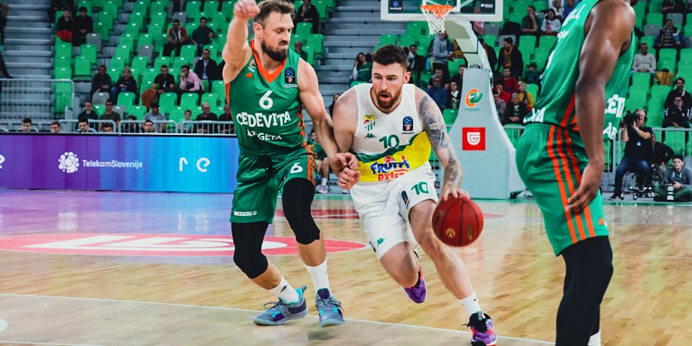 Potanın Timsahları, Avrupa’da da zaferle başladı