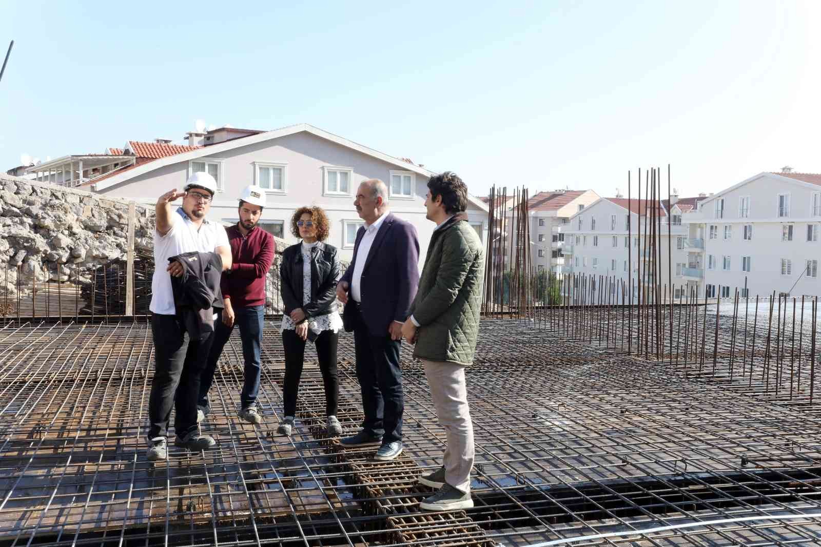 Mudanya’da kapalı pazar yerinde çalışmalar sürüyor