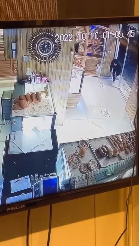 Bursa’da vicdansız hırsız kamerada…SMA hastalarının hayallerini çaldı