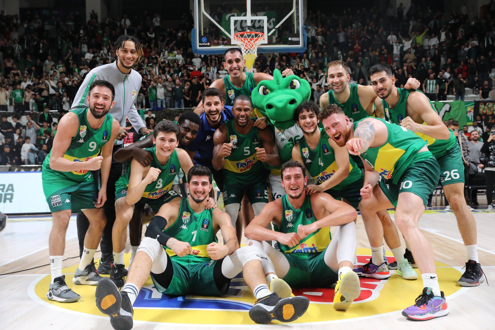 Bursaspor durduralamıyor! Badalona’yı da ezdi geçti…