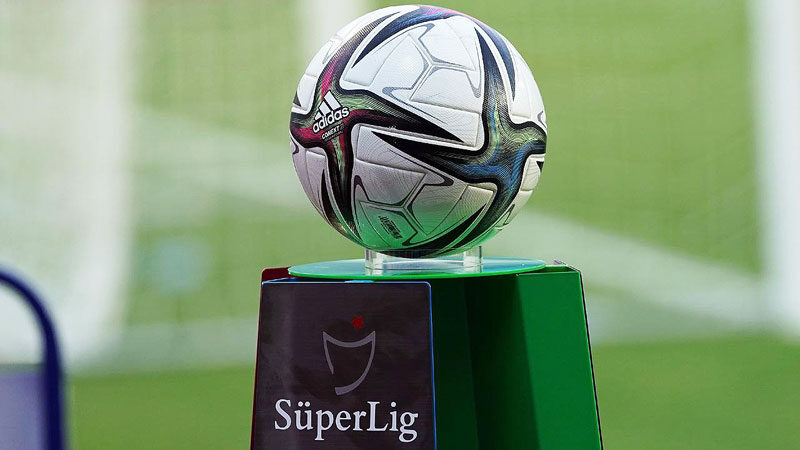 Süper Lig’in ‘penaltı’ dosyası Spor Toto Süper Lig'de 2022-2023 sezonunda hakemler, 136 kez beyaz