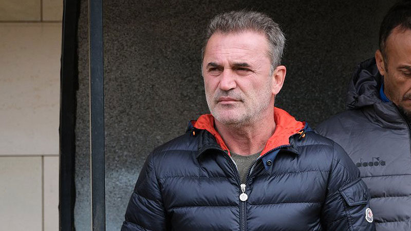 Tahsin Tam’ın yeni adresi belli oldu Dün Bursaspor'daki teknik direktörlük görevinden istifa eden Tahsin Tam, Çorum