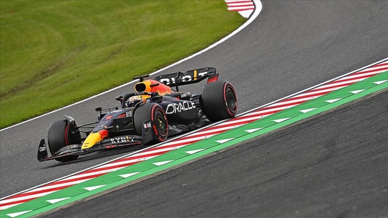 Formula 1 Dünya Şampiyonası'nda sezonun 18. ayağı Japonya Grand Prix'sini