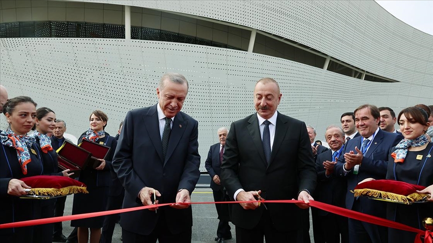 Erdoğan ve Aliyev, Zengilan Havalimanı’nı açtı