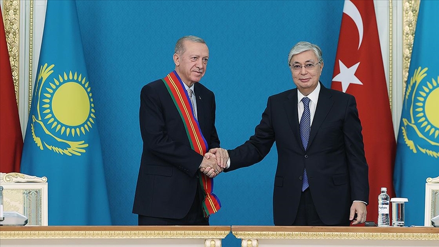 Kazakistan’dan Cumhurbaşkanı Erdoğan’a Devlet Dostluk Nişanı