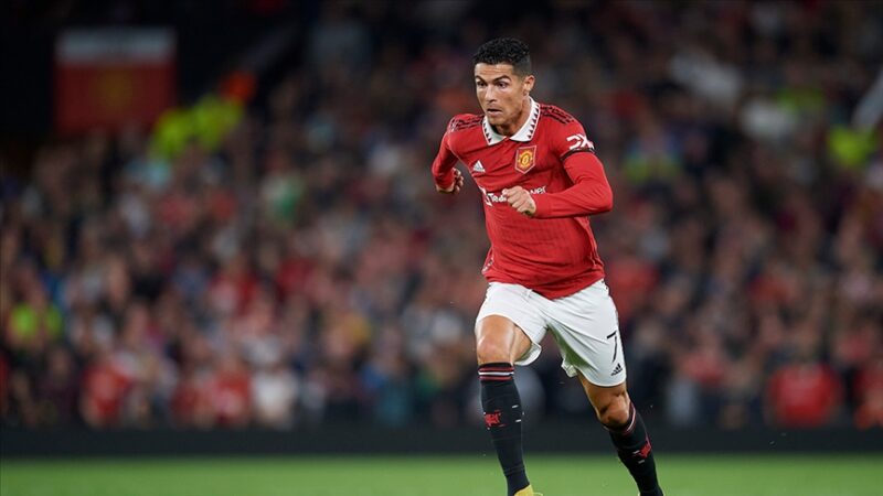 İngiltere Premier Lig'de Manchester United, deplasmanda Everton'u 2-1 yenerken Portekizli