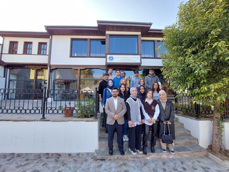 Gençlik, Bursa’da yollarda 2 32281 MTYzNmY3MT 4