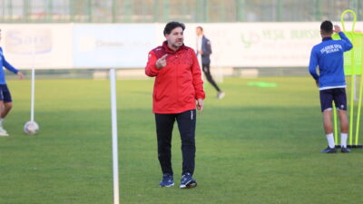 3.Lig’deki Bursa ekibinin yeni hocasından dikkat çeken mesajlar!
