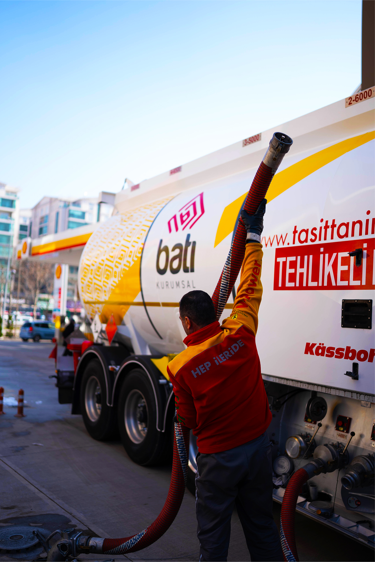 Batı Kurumsal’dan adrese teslim akaryakıt; Express Servis