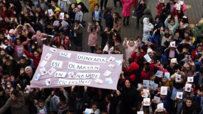 Bursa’da öğretmenler adına en anlamlı bağış!