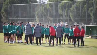 Bursaspor’u krizden kurtarma arayışı!