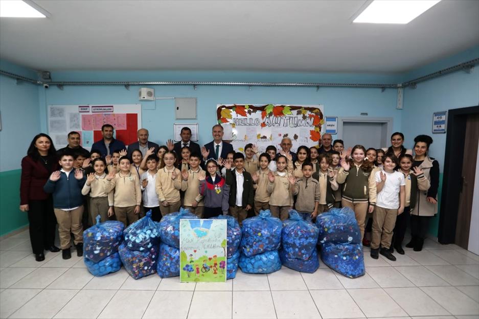 Bir küçük kapakla kocaman mutluluklara vesile oldular