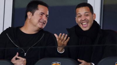 İngiltere Championship ekiplerinden Hull City'de teknik direktörlük görevine Liam Rosenior