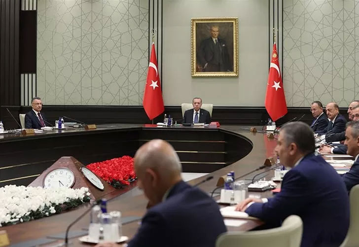 Kadro müjdesi için gözler Kabine’de! Kritik kararlar masada Kadro müjdesi için gözler Kabine’de! Kritik kararlar masada