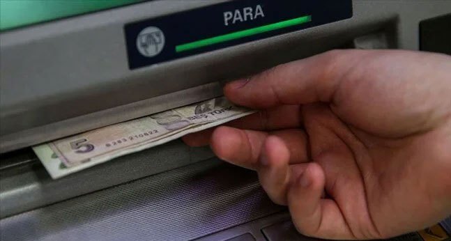 ‘Eskiyen ATM’ krizi büyüyor: Paraların iadesi haftalarca sürüyor