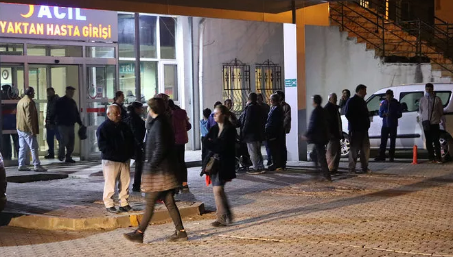 118 öğrenci hastaneye kaldırıldı