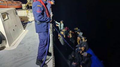 Bodrum’da Yunanistan’ın ittiği 6 kaçak göçmen kurtarıldı