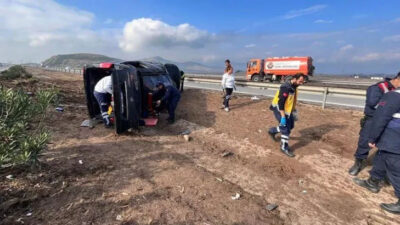 Minibüs yoldan çıktı: 1 ölü, 10 yaralı