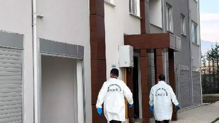 Eşinin yeğeni tarafından bıçaklanan kadın hayati tehlikeyi atlattı Eşinin yeğeni tarafından bıçaklanan kadın hayati tehlikeyi atlattı