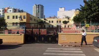 12 yaşındaki kız öğrenci, sınıf arkadaşını hortumla dövdükten sonra bıçaklayarak öldürdü