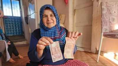 Ahırda sakladığı paraları 36 yıl sonra buldu