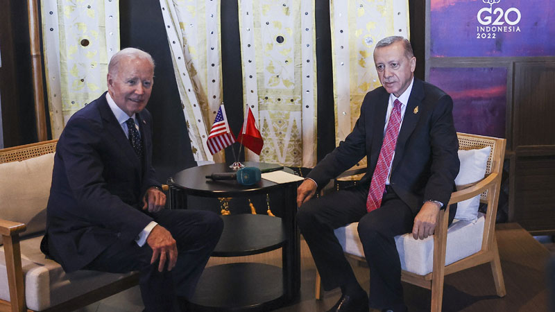 Cumhurbaşkanı Erdoğan, Biden ile bir araya geldi