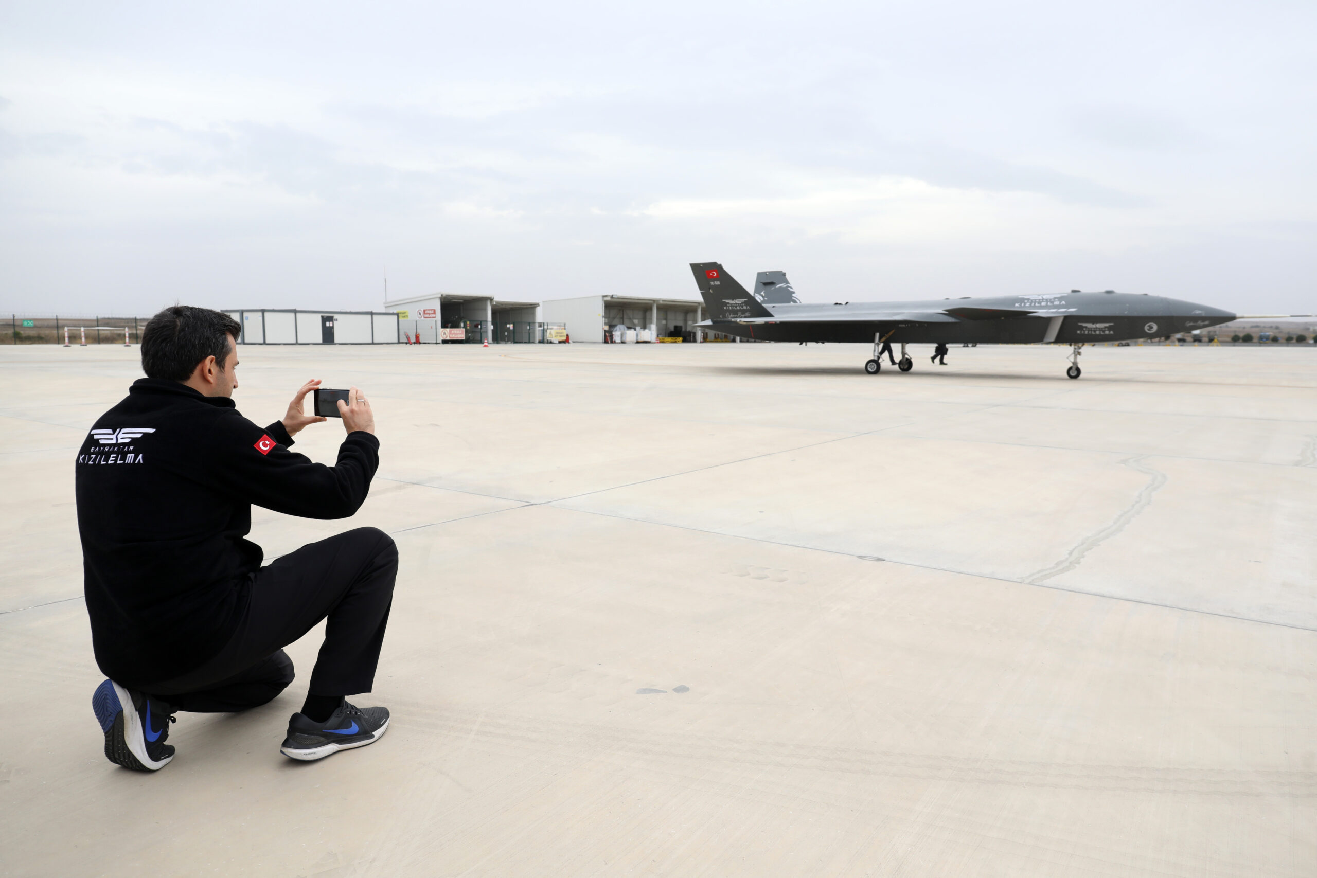 Kızılelma piste çıktı