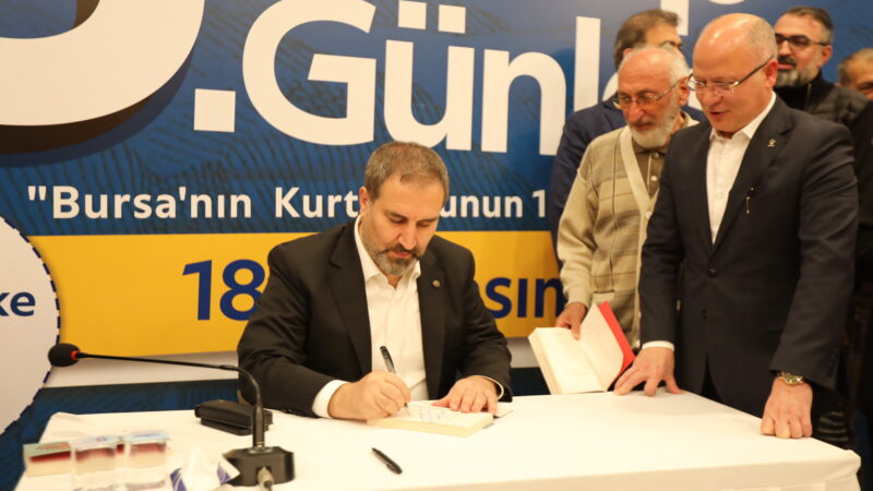 AK Parti Genel Başkan Yardımcısı Mustafa Şen, Büyükşehir Belediyesince düzenlenen