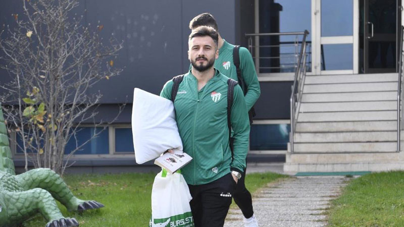 Bursaspor İzmir’e hareket etti
