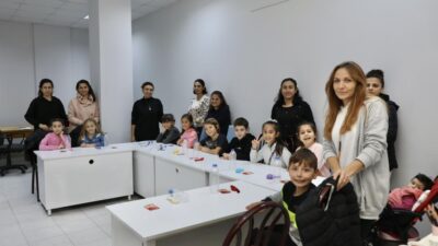 Mudanyalı çocuklar ara tatili deney atölyelerinde değerlendiriyor