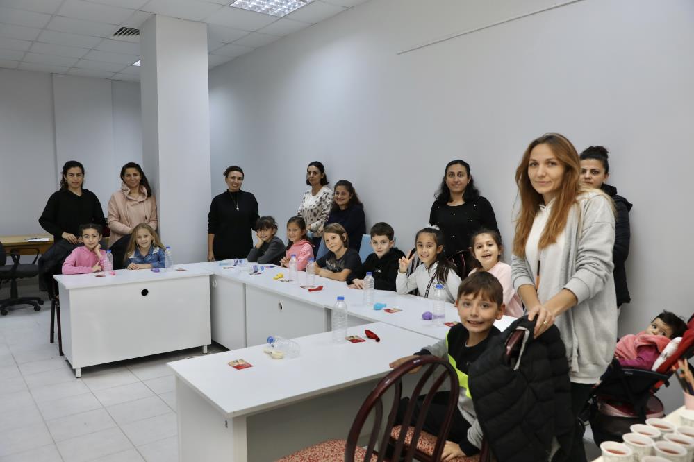 Mudanyalı çocuklar ara tatili deney atölyelerinde değerlendiriyor