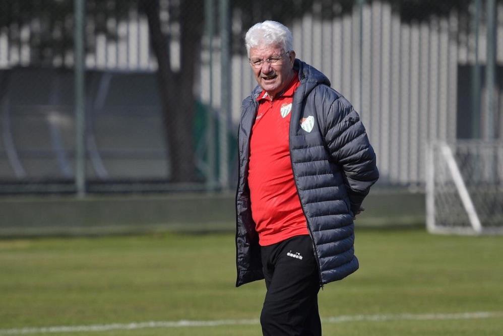 İsmail Ertekin’den ‘hakem’ eleştirisi İsmail Ertekin’den ‘hakem’ eleştirisi