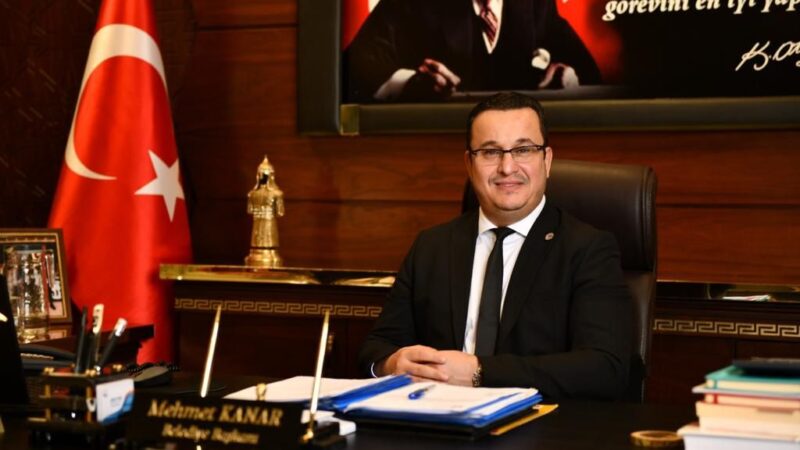Mustafakemalpaşa Belediye Başkanı Mehmet Kanar, 10 Kasım Atatürk’ü Anma Günü