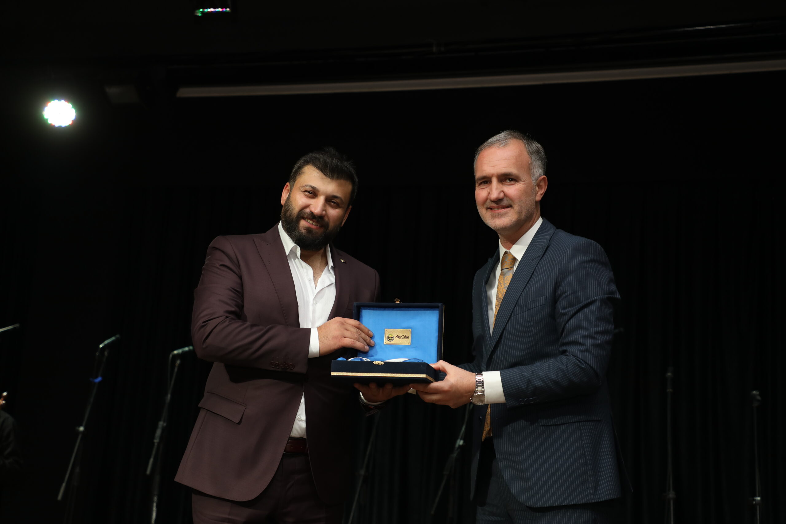 İnegöl’de kulakların pasını silen konser