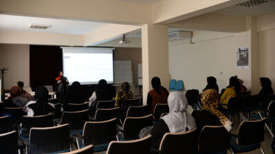 ‘Anneler Seminere, Çocuklar Atölyeye’