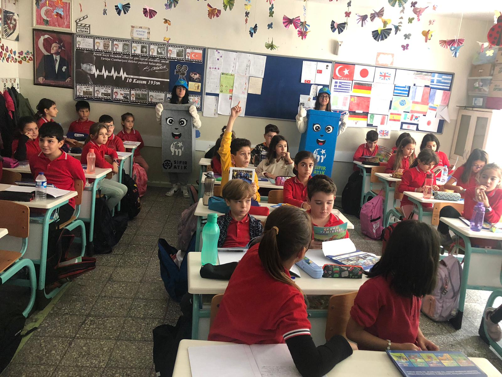 Mustafakemalpaşa Belediyesi sıfır atık eğitimlerine başladı