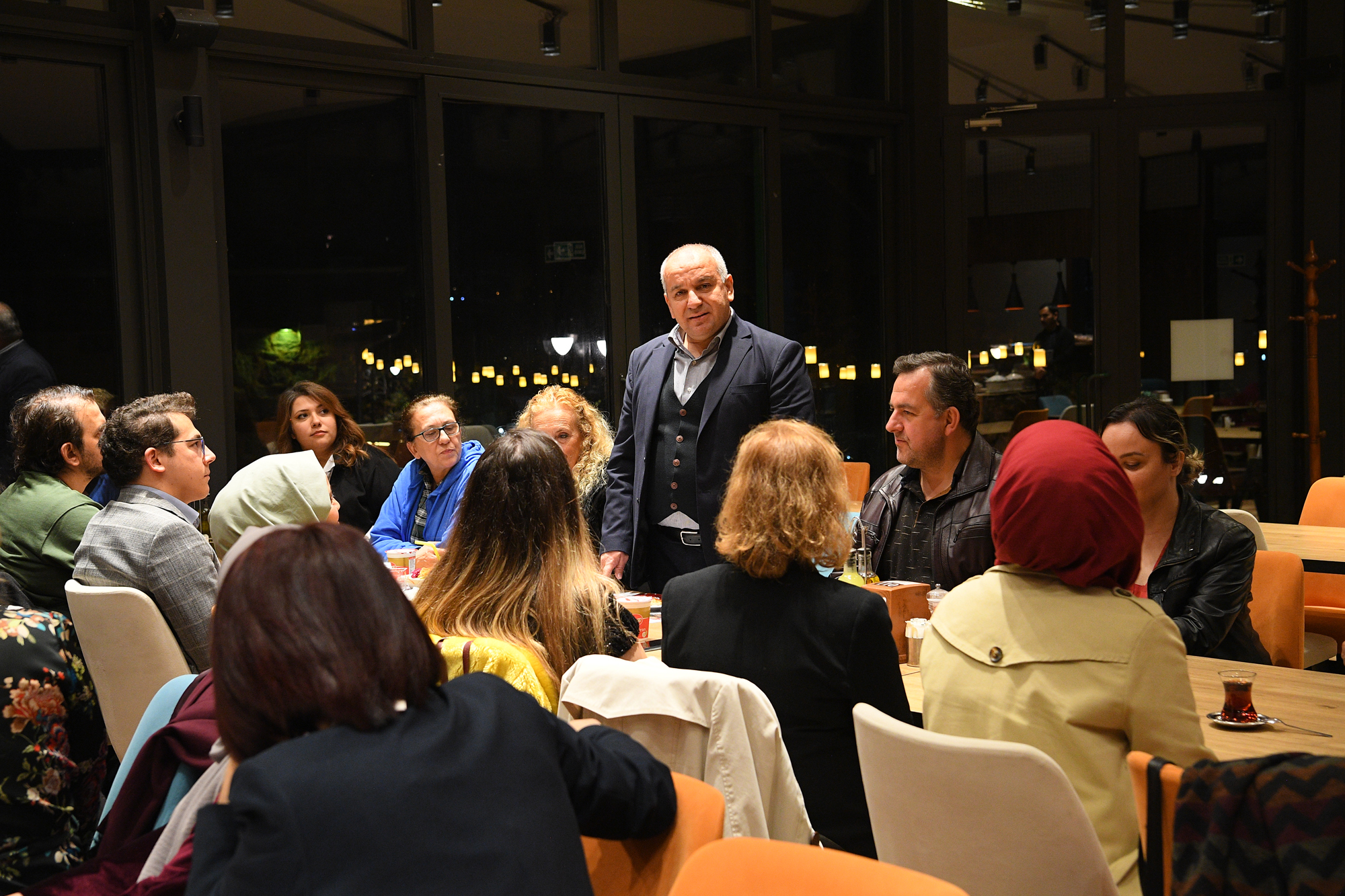  Osmangazili öğretmenler yemekte buluştu