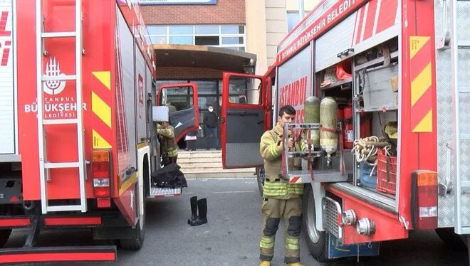Okulda deney tüpü patladı: 3 öğrenci yaralı