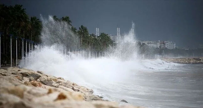 Meteoroloji’den kuvvetli fırtına uyarısı