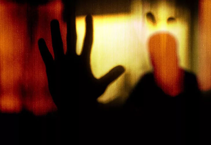 İğrenç iddia, çocukların öğretmenlerine anlatmasıyla ortaya çıktı!