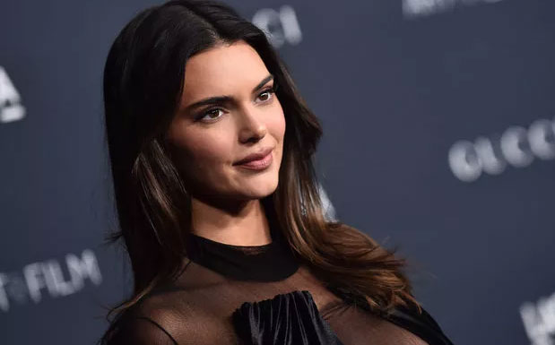 Kendall Jenner’ın stiline Türk tasarımcı imzası