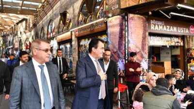 Başkan Dündar, güne esnaf ziyareti ile başladı