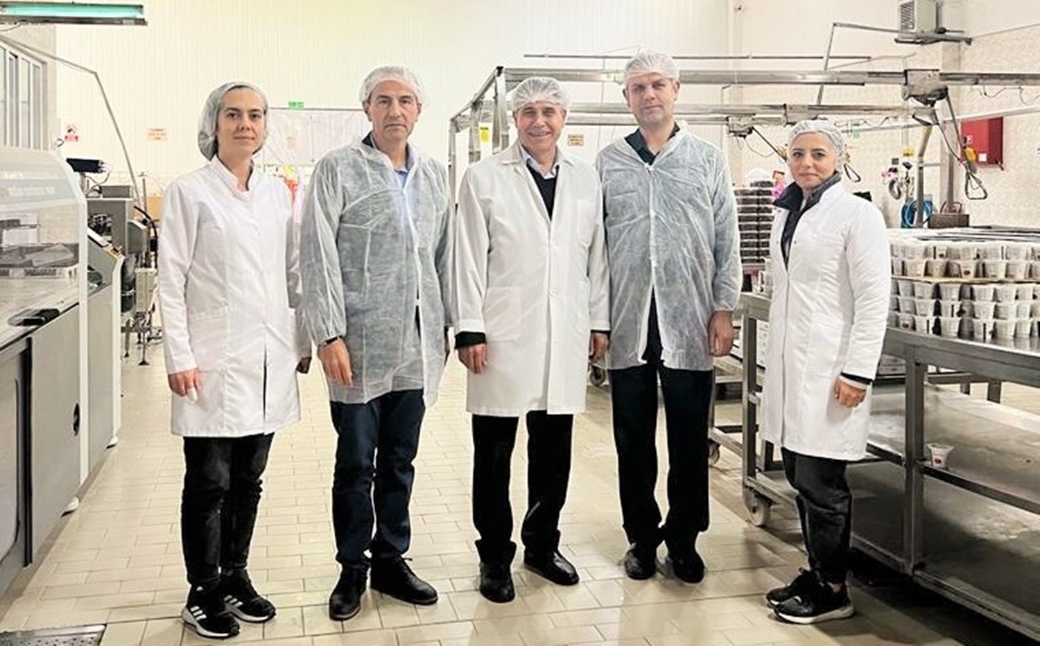 Bulgaristan Konsolosu Bozhilov’dan Kardelen kestane şekerine tam not