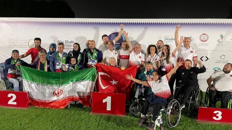 Bursalı milli sporcu Dünya Şampiyonu Bursa Büyükşehir Belediyespor Kulübü sporcusu ve Milli atıcı Aysel Özgan,