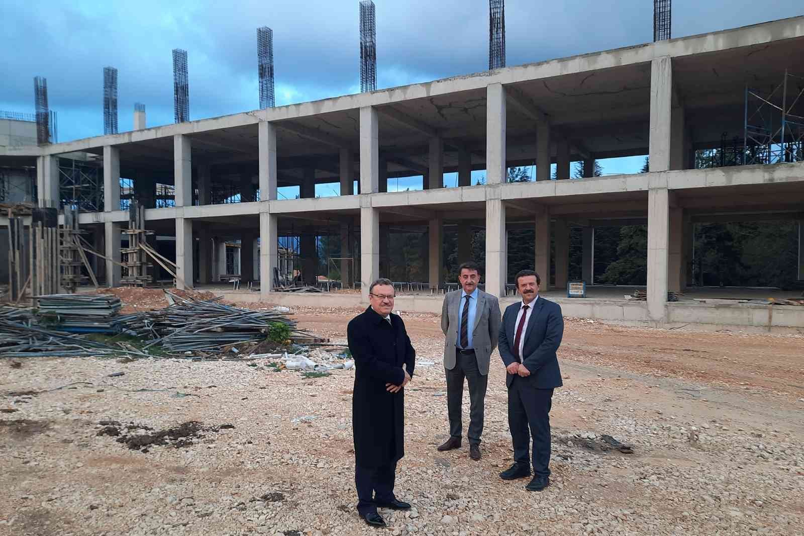 BUÜ’de 2023 açılışların yılı olacak BUÜ’de 2023 açılışların yılı olacak