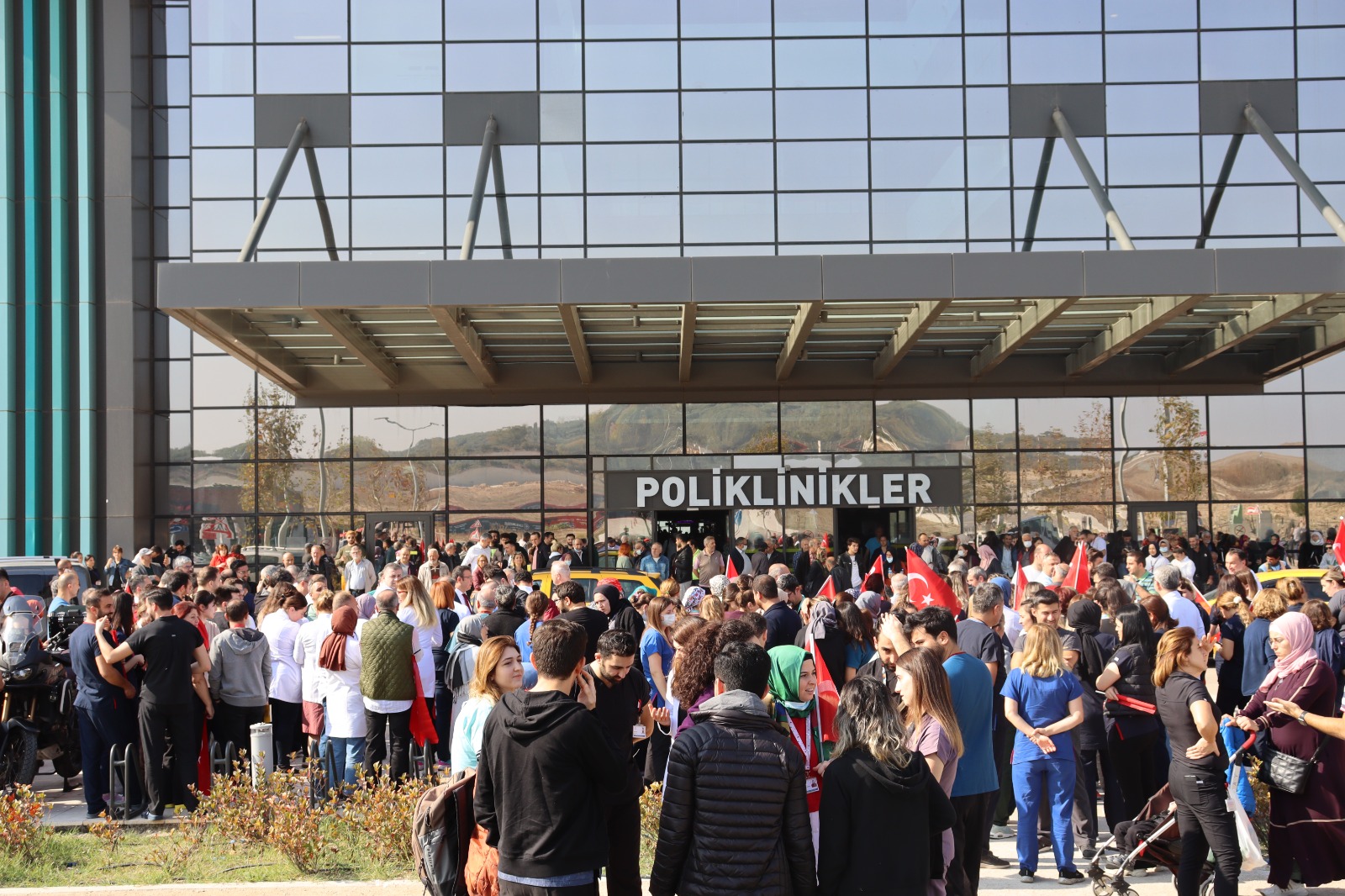 Bursa Tabip Odası üç maymunu oynuyor!