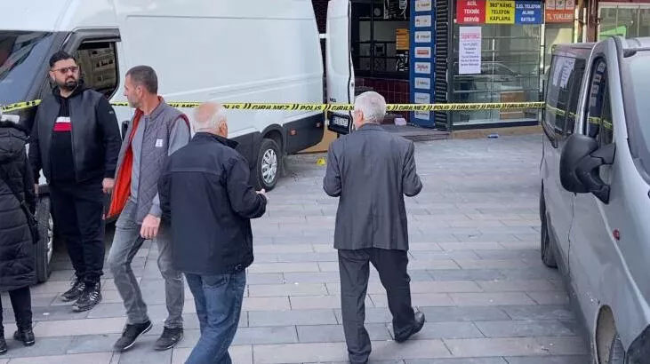 Elektronik kelepçe dehşeti! ‘Eşimi nasıl çalıştırırsınız?’ diyerek kurşun yağdırdı Elektronik kelepçe dehşeti! ‘Eşimi nasıl çalıştırırsınız?’ diyerek kurşun yağdırdı