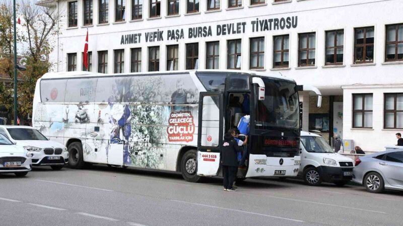 Gürsu Belediyesi, çocukların sosyal sorumluluklarını kültür sanat etkinlikleriyle ödüllendiriyor.